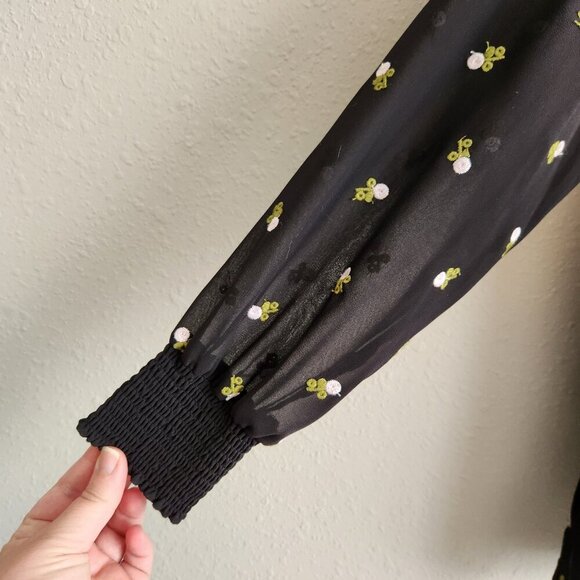 CAbi Alegria Black Embroidered Floral Peasant Blouse Size XS - Picture 5 of 12